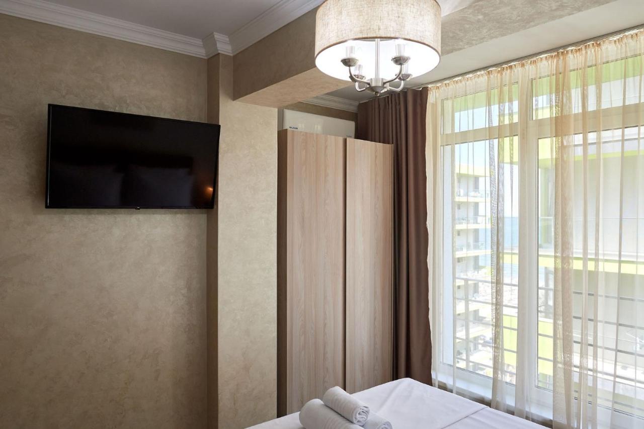 Berlin Luxury Apartment Spa N Pool Beach Resort Неводарі Екстер'єр фото