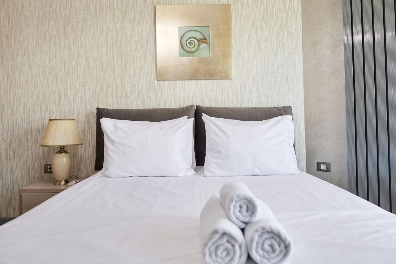 Berlin Luxury Apartment Spa N Pool Beach Resort Неводарі Екстер'єр фото
