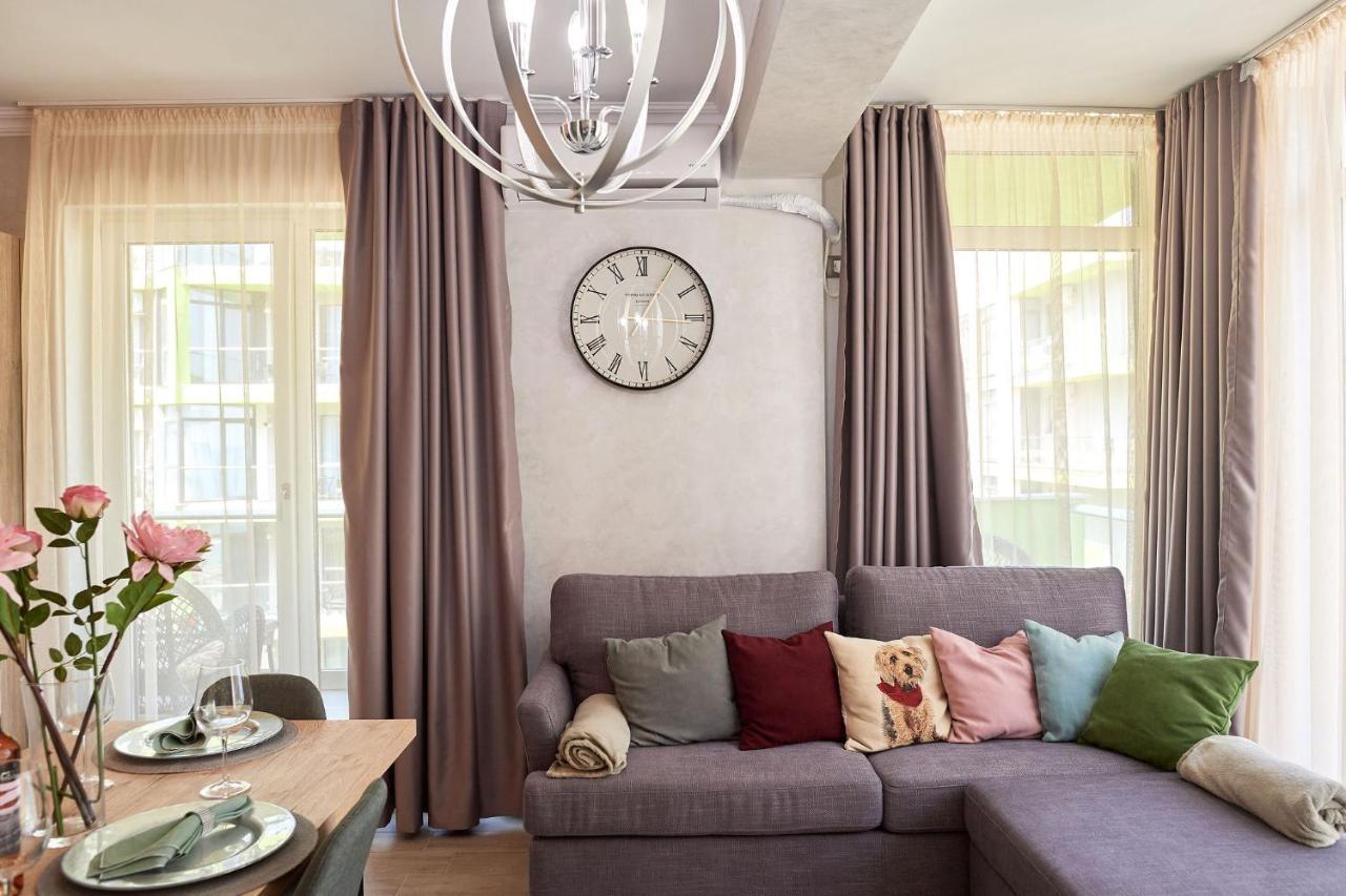Berlin Luxury Apartment Spa N Pool Beach Resort Неводарі Екстер'єр фото