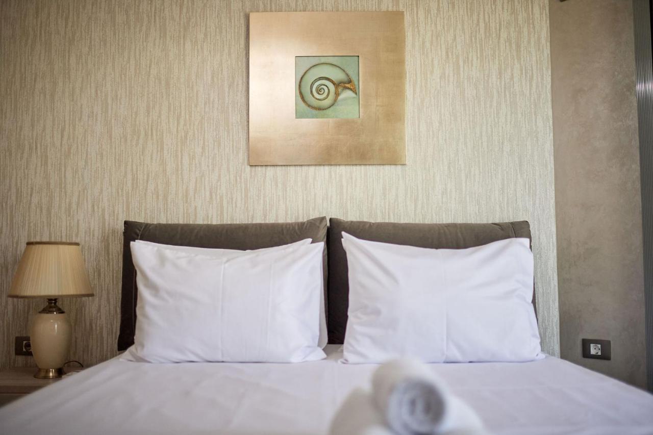 Berlin Luxury Apartment Spa N Pool Beach Resort Неводарі Екстер'єр фото